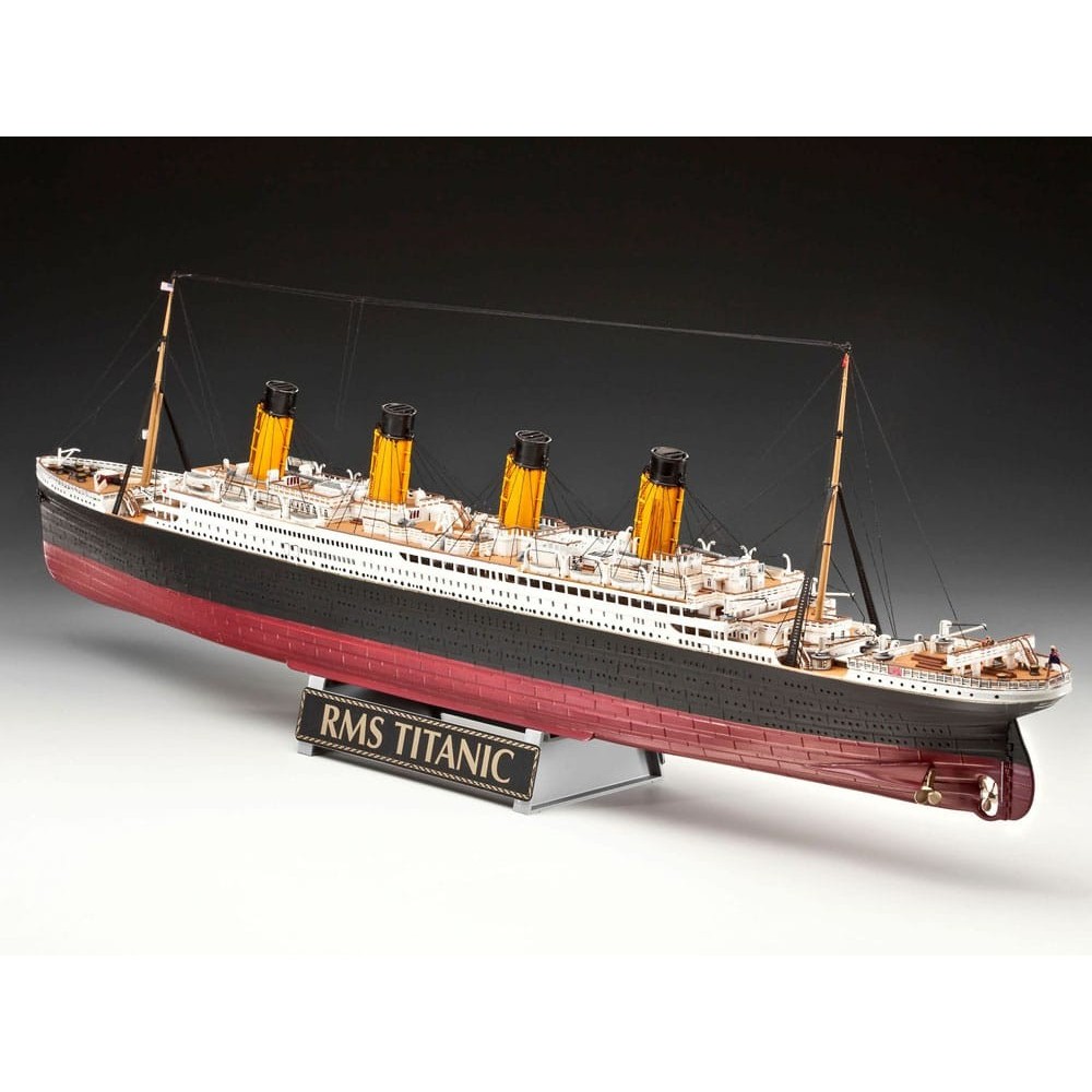 REVELL RMS TITANIC 100TH ANNIVERSARY 1/400 MODEL KIT