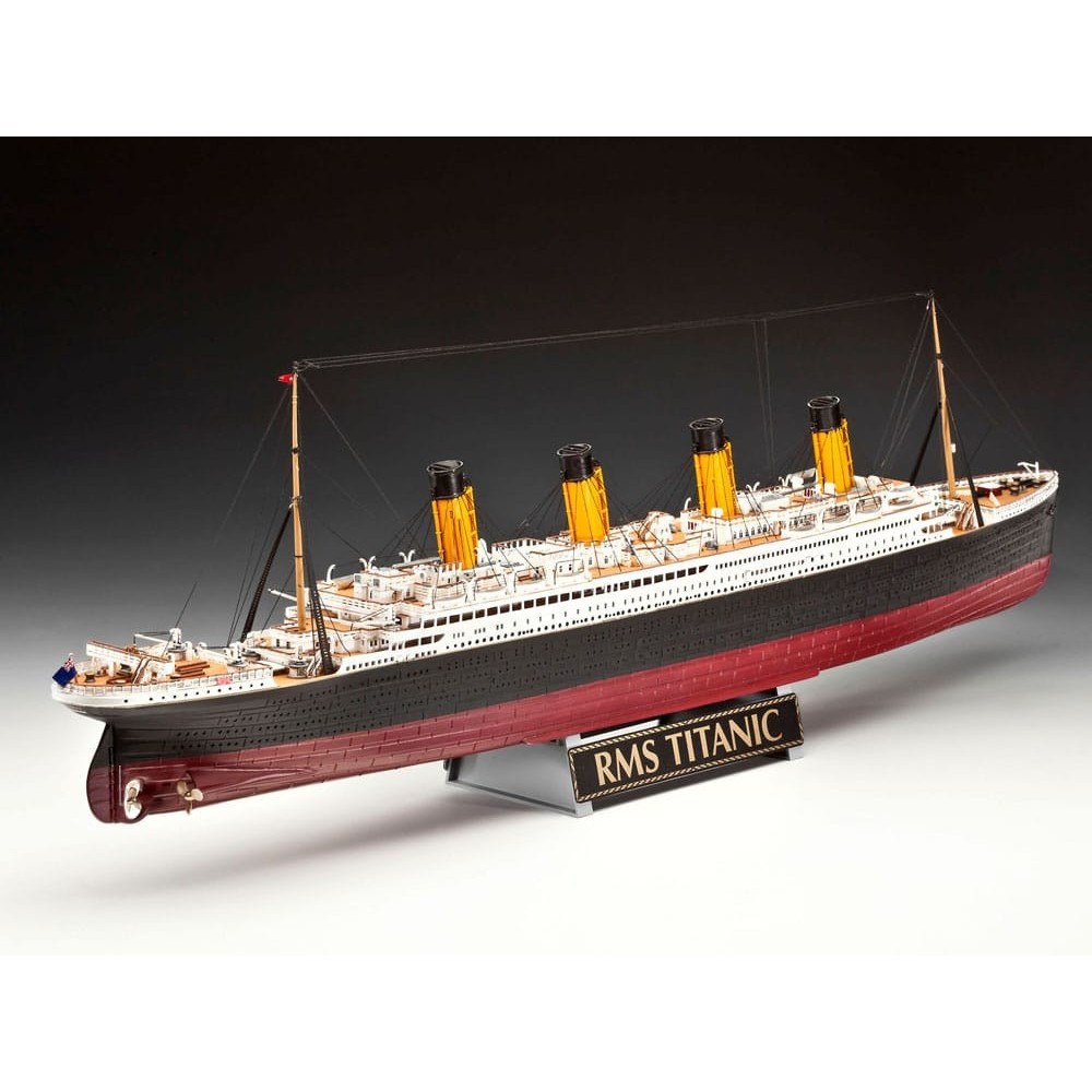 RMS TITANIC 100TH ANNIVERSARY 1/400 MODEL KIT FIGURE REVELL