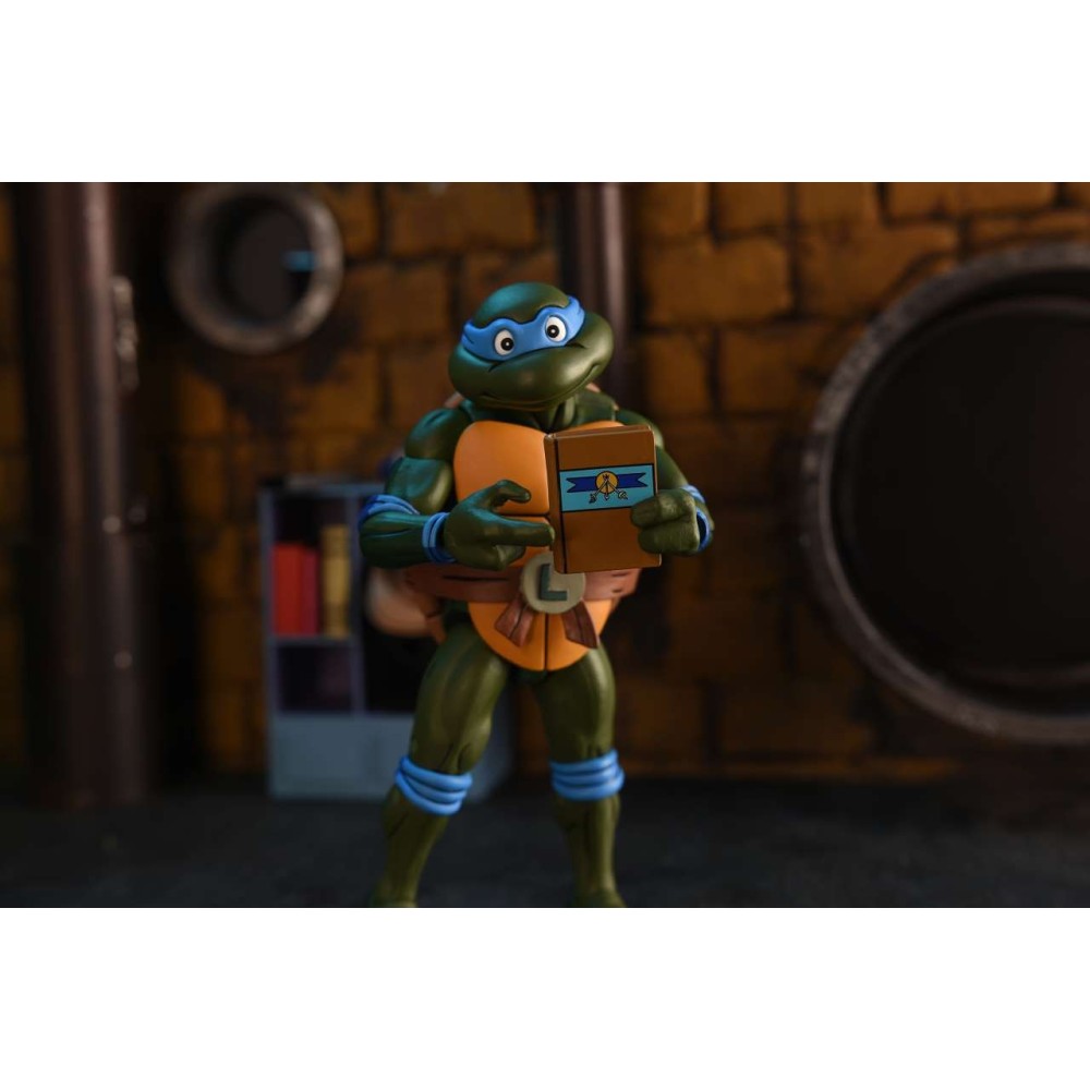 TEENAGE MUTANT NINJA TURTLES CARTOON LEONARDO ULTIMATE ACTION FIGURE NECA