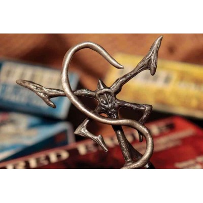 RESIDENT EVIL 4 INSIGNIA KEY REPLICA FANATTIK