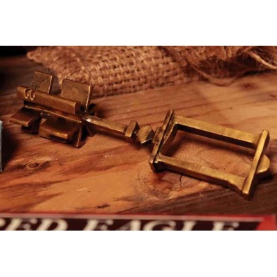 RESIDENT EVIL 4 WAYSHRINE KEY REPLICA FANATTIK