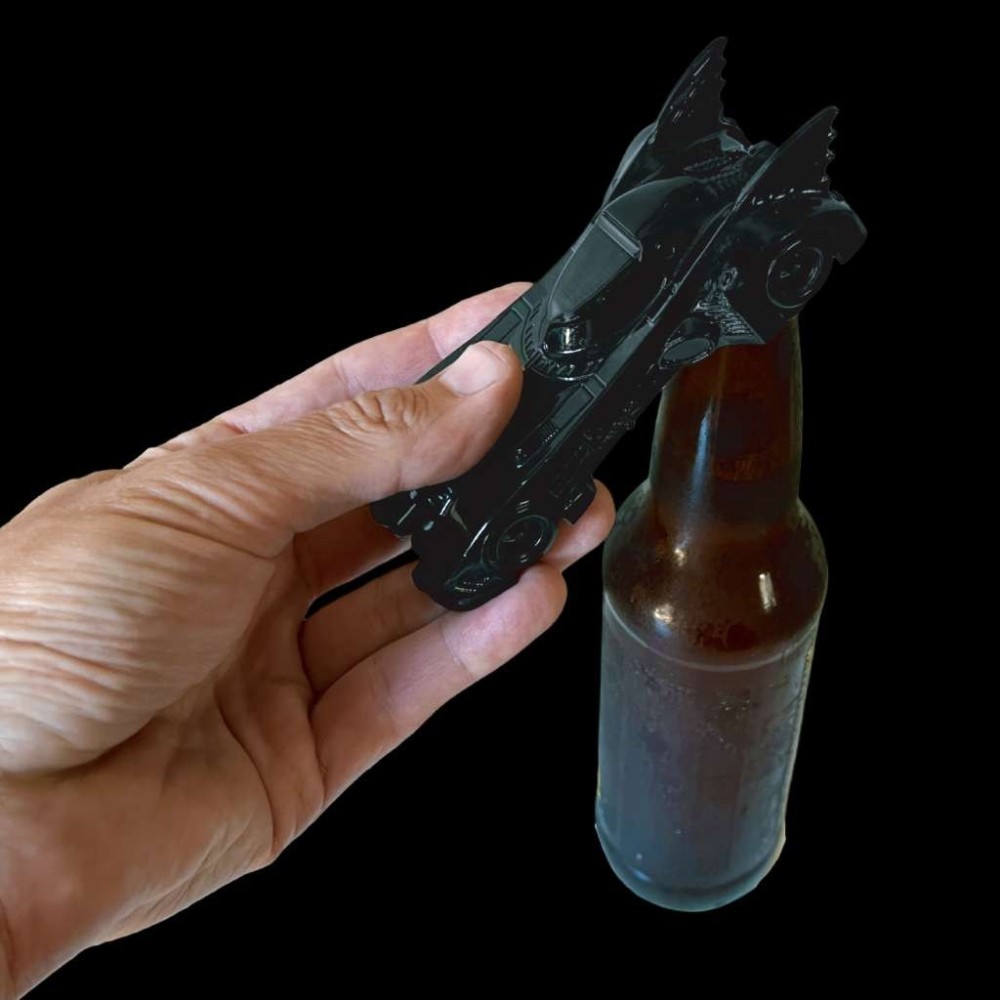 BATMAN 1989 BATMOBILE BOTTLE OPENER APRIBOTTIGLIE FANATTIK