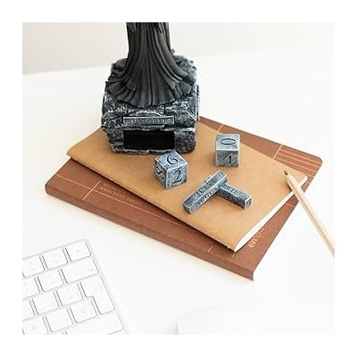 GRUPO ERIK THE LORD OF THE RINGS NAZGUL PERPETUAL CALENDAR FIGURE