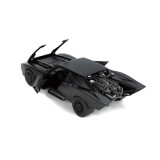 THE BATMAN BATMOBILE DIE CAST 1/18 MODEL JADA TOYS