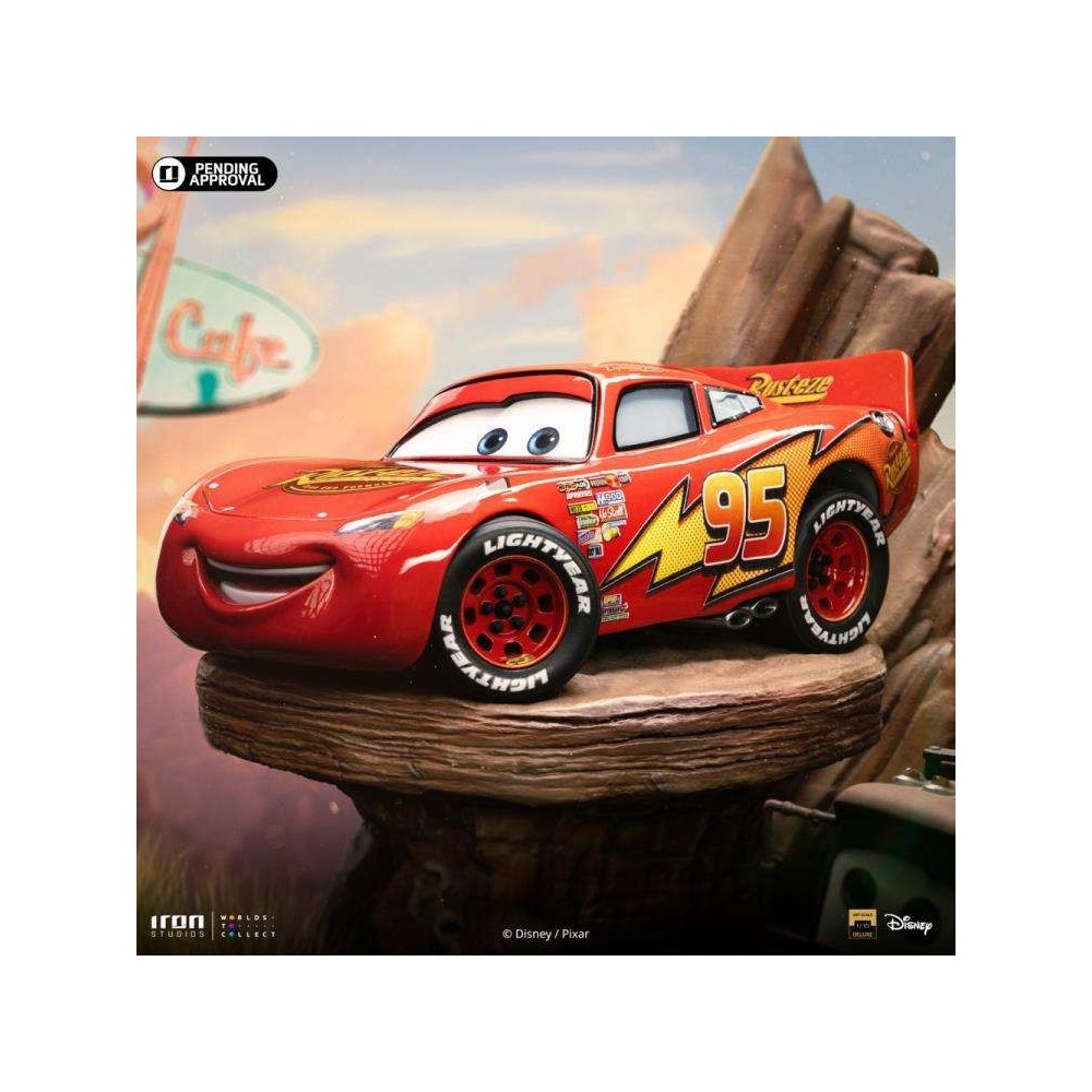 IRON STUDIOS CARS LIGHTNING MCQUEEN AND TOW MATER BDS ART SCALE DLX 1/10 STATUE
