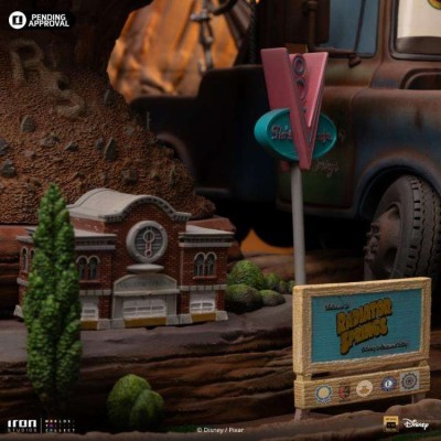 IRON STUDIOS CARS LIGHTNING MCQUEEN AND TOW MATER BDS ART SCALE DLX 1/10 STATUE