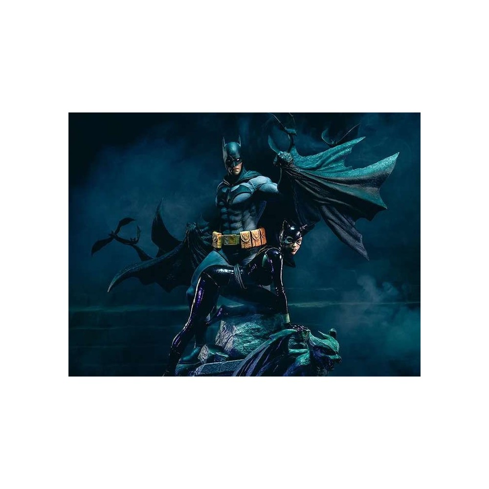 PURE ARTS DC COMICS BATMAN AND CATWOMAN REUNION STATUE 1/4 SCALE FIGURE