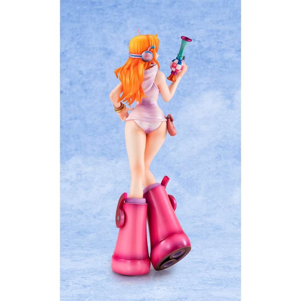 MEGAHOUSE ONE PIECE P.O.P. EVOLUTIONARY HISTORY NAMI PVC STATUE