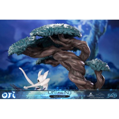 FIRST4FIGURES ORI AND THE WILL OF THE WISPS ORI AND KU NIGHT EDITION STATUE
