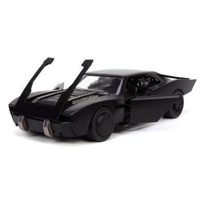 THE BATMAN - BATMAN AND BATMOBILE DIE CAST 1/24 MODEL JADA TOYS