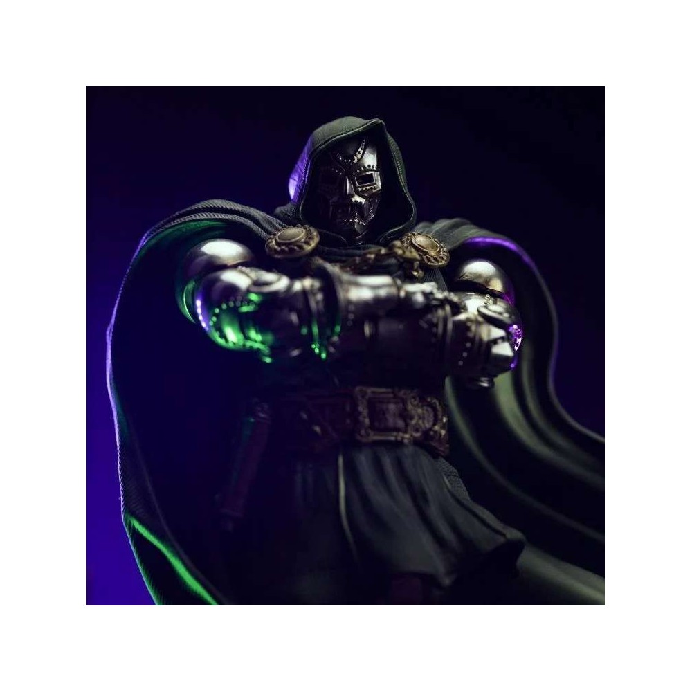 INFINITY GAUNTLET ART SCALE DOCTOR DOOM 1/10 STATUA FIGURE IRON STUDIOS