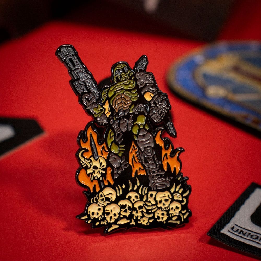 DOOM ETERNAL DOOM SLAYER ENAMEL PIN BADGE LIMITED EDITION SPILLA SMALTATA FANATTIK