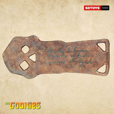 SD TOYS THE GOONIES COPPER BONES SKELETON KEY METAL REPLICA