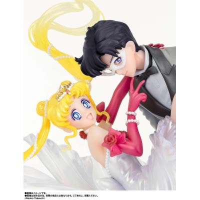 SAILOR MOON USAGI & TUXEDO MASK MOONLIGHT GLOW FIGUARTS ZERO CHOUETTE FIGURE BANDAI