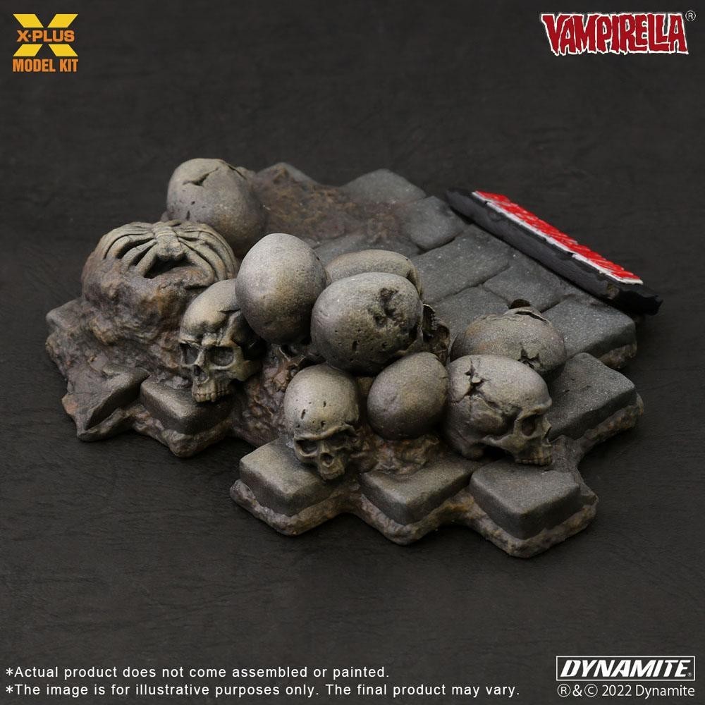 VAMPIRELLA JOSE GONZALES EDITION 1/8 MODEL KIT FIGURE X-PLUS