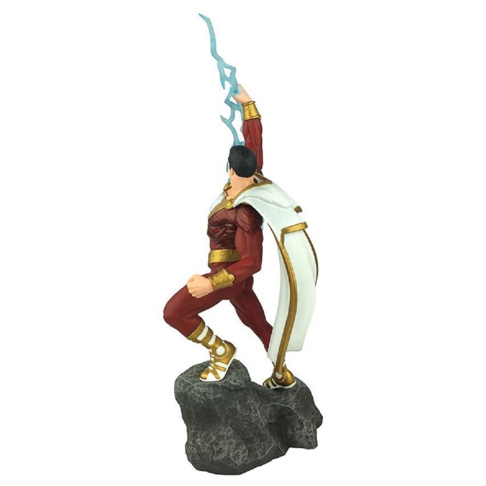 DIAMOND SELECT DC GALLERY - SHAZAM COMICS FIGURE 25 CM STATUE