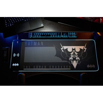 NUMSKULL DC COMICS BATMAN LED MOUSEPAD WITH MOBILE CHARGER