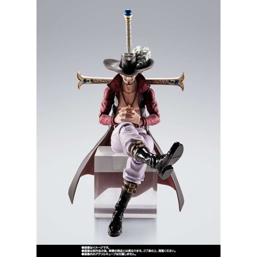 BANDAI ONE PIECE DRAKUL MIHAWK HAWKEYE VERSION S.H. FIGUARTS SERIES PVC ACTION FIGURE