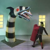 NECA BEETLEJUICE 2 ULTIMATE MATADOR BEETLEJUICE & SANDWORM 2-PACK ACTION FIGURES