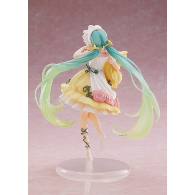 TAITO HATSUNE MIKU WONDERLAND SLEEPING BEAUTY FIGURE