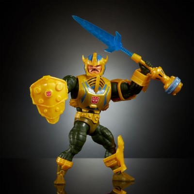 MATTEL MOTU X TRANFORMERS BUMBLEBEE ARMOR MAN-AT-ARMS PVC ACTION FIGURE