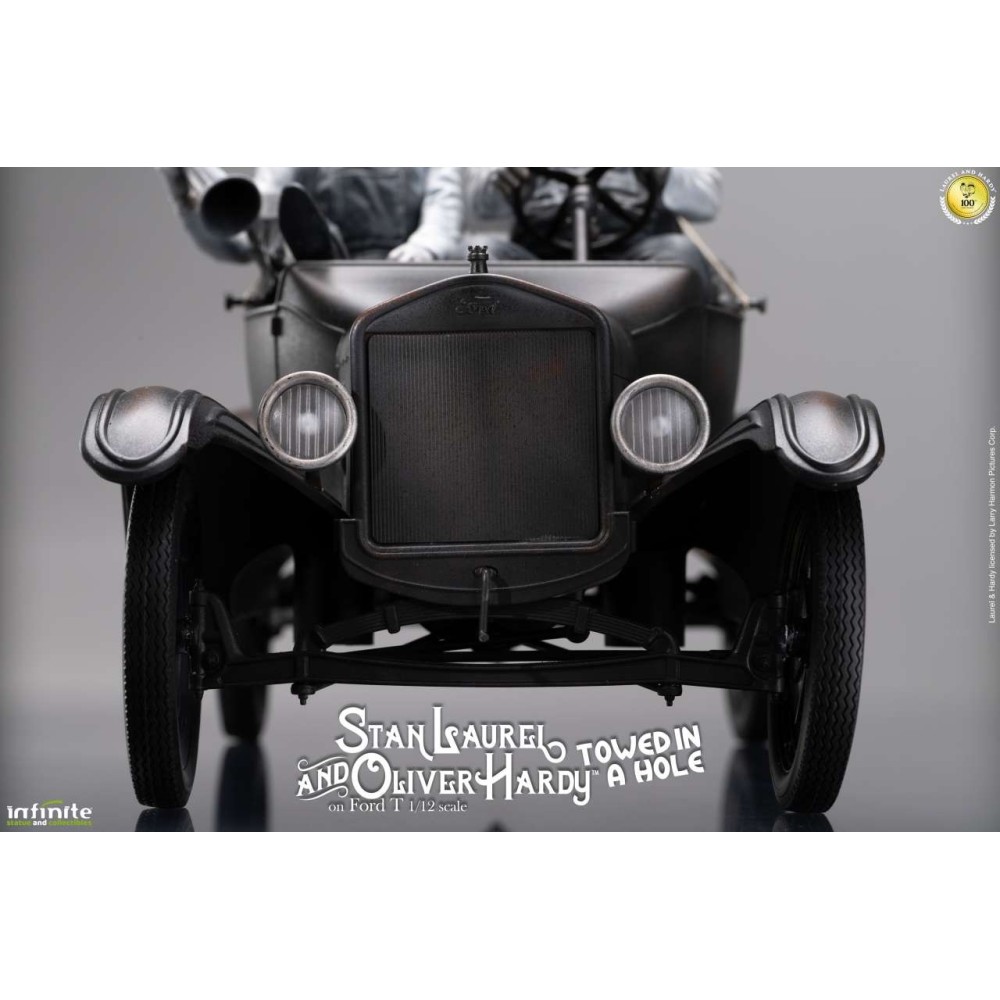 INFINITE STATUE LAUREL AND HARDY ON FORD T 1/12 SCALE RESIN STATUE FIGURE