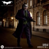 MEZCO TOYS BATMAN THE DARK KNIGHT THE JOKER ONE:12 COLLECTIVE SERIES 17CM ACTION FIGURE