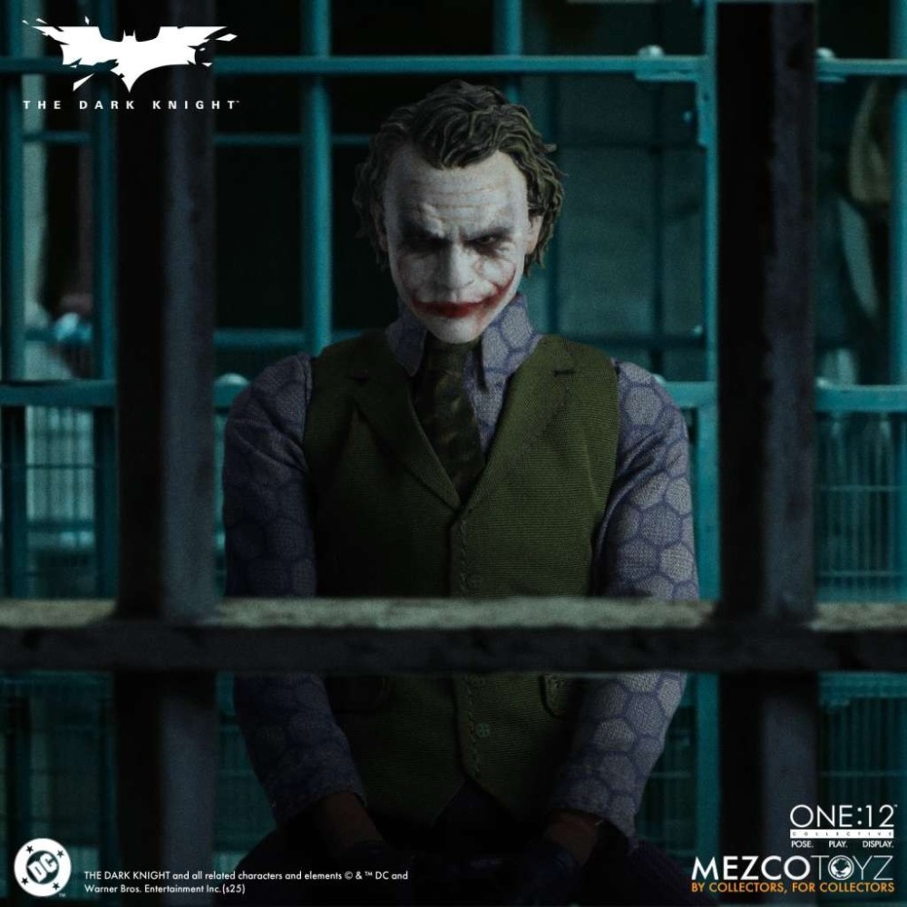 BATMAN THE DARK KNIGHT THE JOKER ONE:12 COLLECTIVE ACTION FIGURE MEZCO TOYS