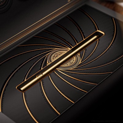 THEORY11 JAMES BOND 007 POKER PLAYING CARDS BOX GOLD EDITION SET 3 DECKS