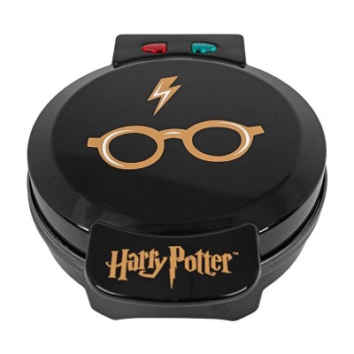 UNCANNY BRANDS HARRY POTTER GLASSES AND LIGHTNING BOLT WAFFLE MAKER