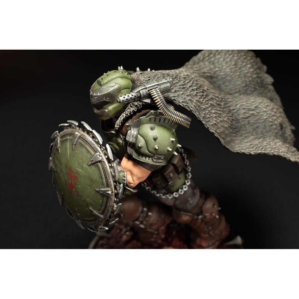 DARK HORSE DOOM THE DARK AGES DOOMSLAYER 25CM PVC STATUE FIGURE