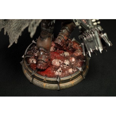 DARK HORSE DOOM THE DARK AGES DOOMSLAYER 25CM PVC STATUE FIGURE