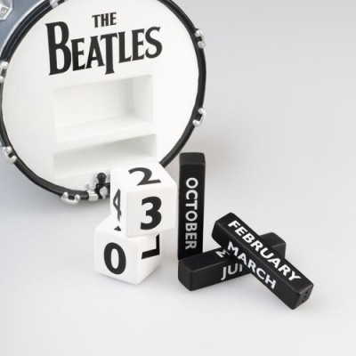 GRUPO ERIK THE BEATLES PERPETUAL CALENDAR FIGURE