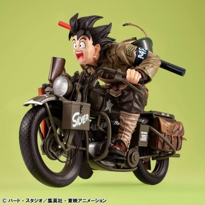 MEGAHOUSE DRAGON BALL Z SON GOKU & BIKE DESKTOP REAL MCCOY STATUE PVC FIGURE