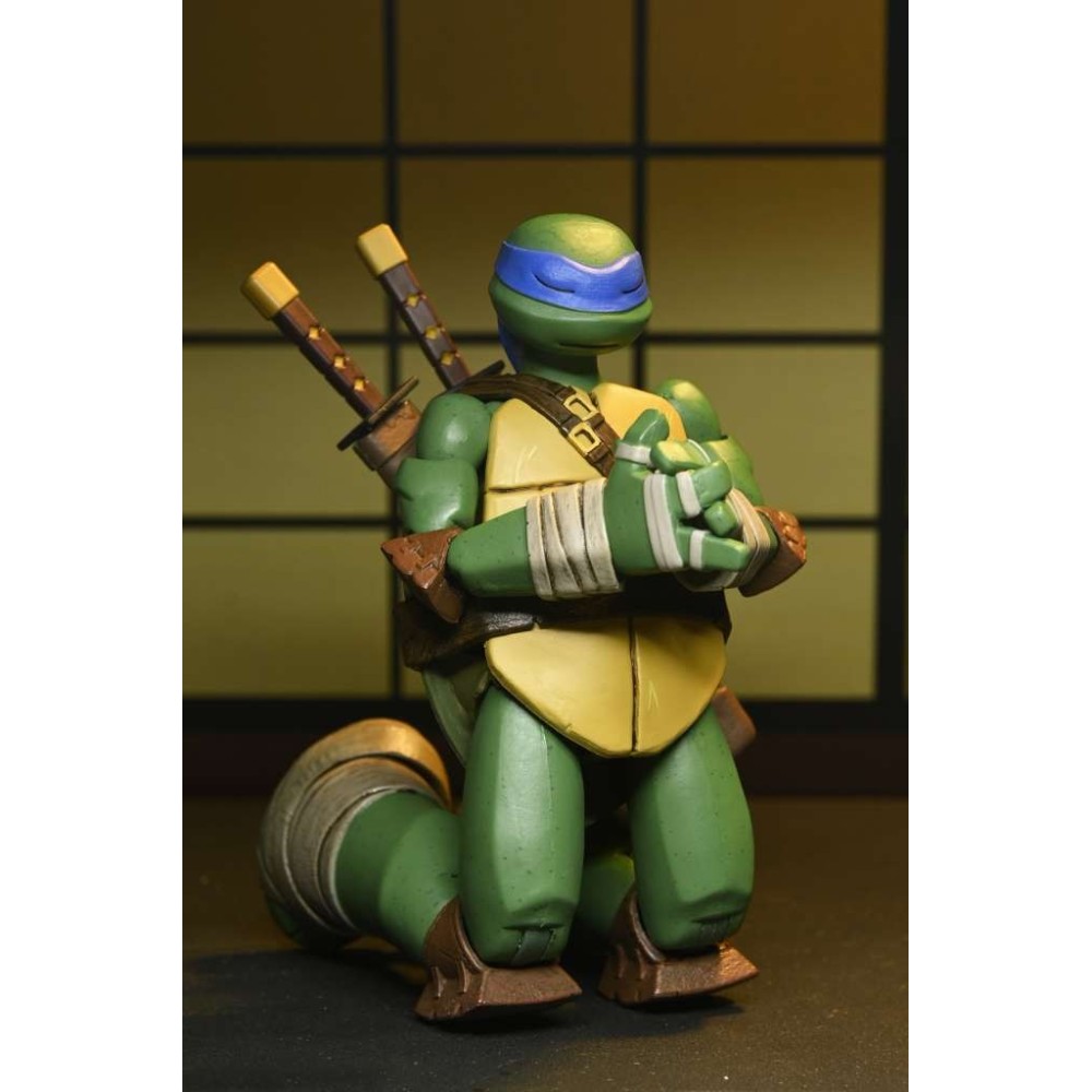 NECA TMNT NINJA TURTLES 2012 LEONARDO ULTIMATE ACTION FIGURE