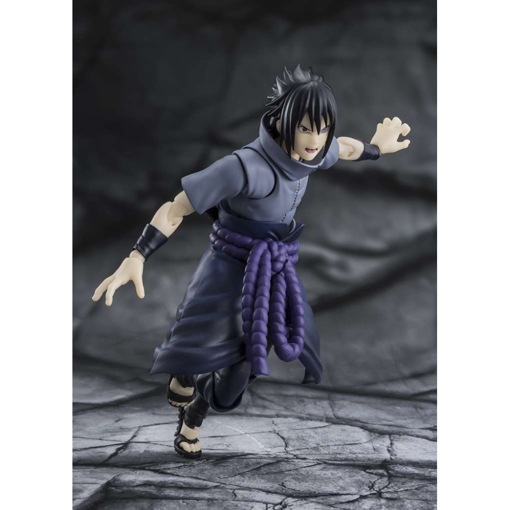 BANDAI NARUTO SHIPPUDEN SASUKE UCHIHA SOLITARY SHINOBI S.H. FIGUARTS SERIES ACTION FIGURE