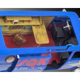 STRANGER THINGS GMC WSQK SQUAWK VAN 1/25 MODEL KIT FIGURE REVELL