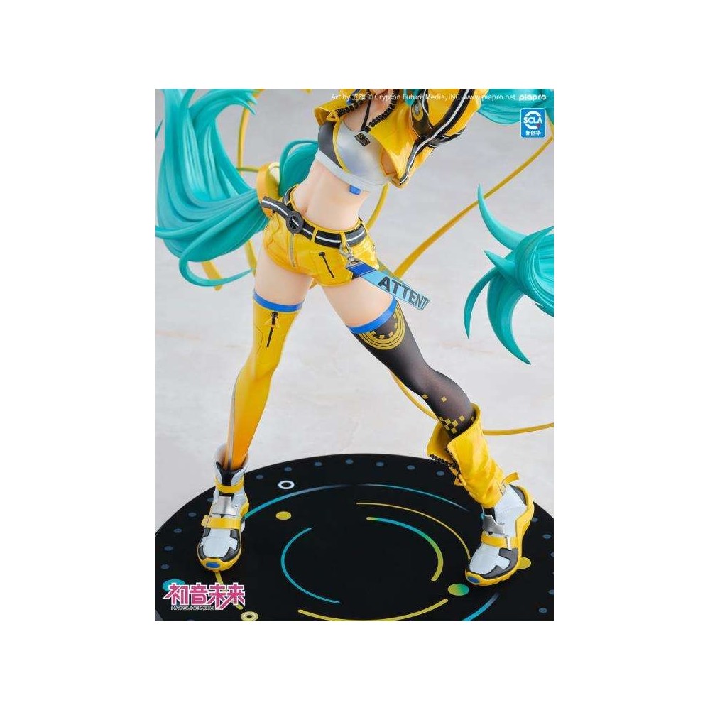 KAIYODO HATSUNE MIKU 17TH ANNIVERSARY VERSION 1/7 SCALE FIGURE STATUE