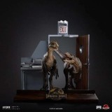 IRON STUDIOS JURASSIC PARK RAPTORS AT THE KITCHEN DOOR ART SCALE 1/10 RESIN STATUE FIGURE