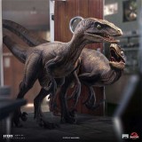 IRON STUDIOS JURASSIC PARK RAPTORS AT THE KITCHEN DOOR ART SCALE 1/10 RESIN STATUE FIGURE