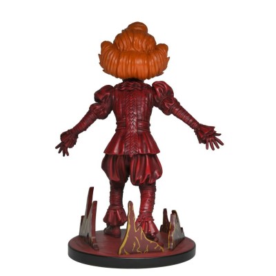 IT WELCOME TO DERRY BLOOD PENNYWISE BOBBLE HEAD KNOCKER FIGURE NECA