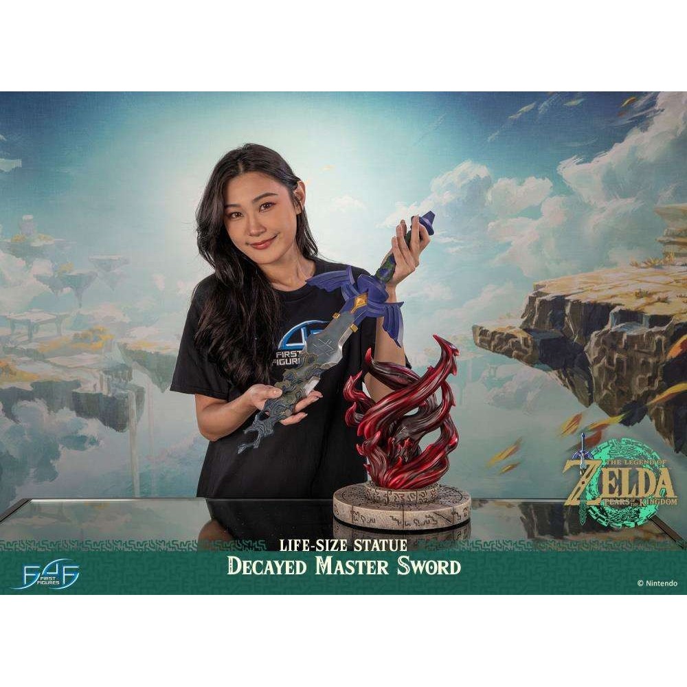 THE LEGEND OF ZELDA TEARS OF THE KINGDOM DECAYED MASTER SWORD LIFE SIZE REPLICA STATUA FIRST4FIGURES