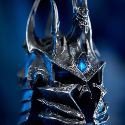 WORLD OF WARCRAFT HELM OF DOMINATION COLLECTOR EDITION REPLICA 24CM ELMO