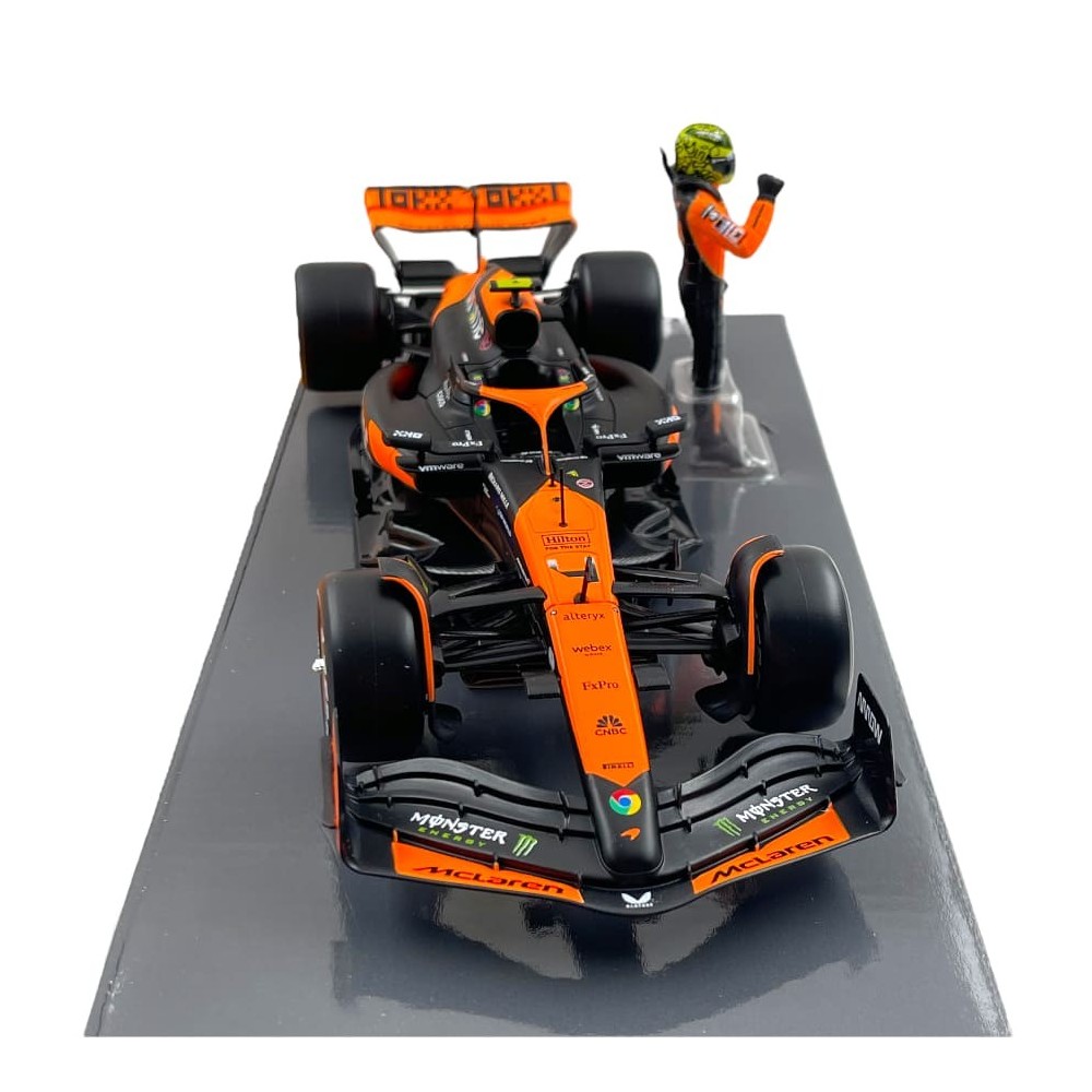 BBURAGO MCLAREN MCL38 WITH LANDO NORRIS DIE CAST METAL 1/24 MODEL REPLICA