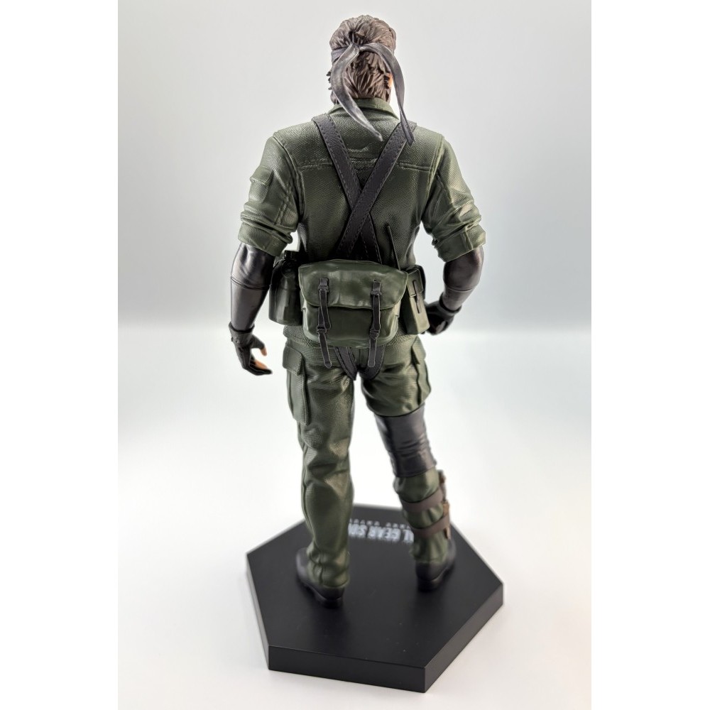 METAL GEAR SOLID SNAKE EATER NAKED SNAKE STATUE FIGURE