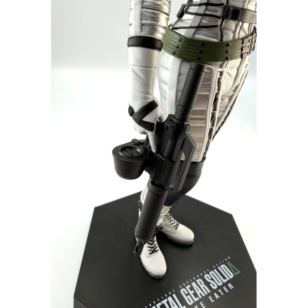 METAL GEAR SOLID SNAKE EATER THE BOSS PVC STATUE FIGURE