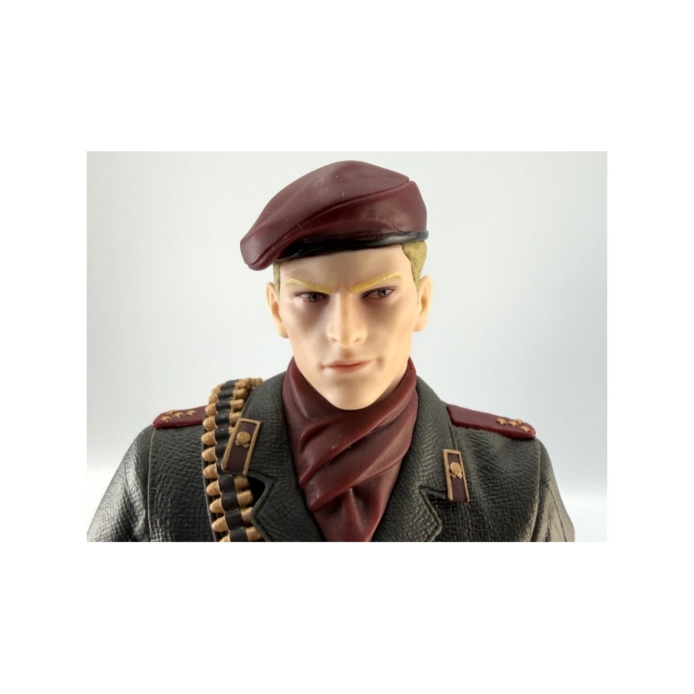 METAL GEAR SOLID SNAKE EATER OCELOT STATUA FIGURE