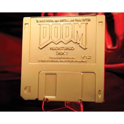 DOOM COMMEMORATIVE FLOPPY DISC GOLD LIMITED REPLICA