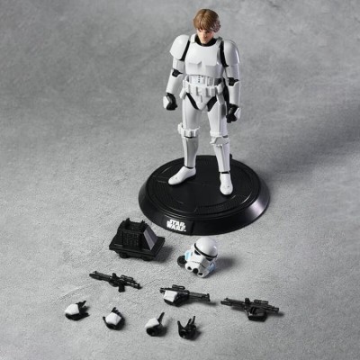 STAR WARS LUKE SKYWALKER STORMTROOPER CHAMPION CLASS