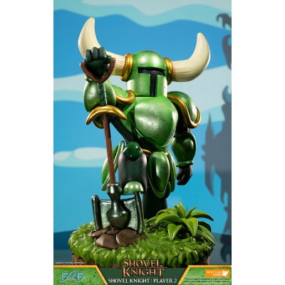 SHOVEL KNIGHT PLAYER 2 STATUE RESIN 39CM FIGURE FIRST4FIGURES